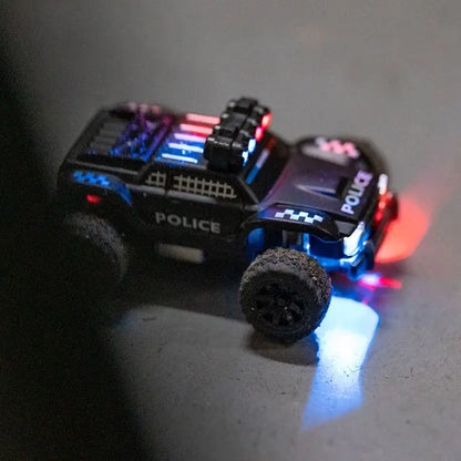 Amazing Turbo Racing 1:76 C82 RC Police Truck RTR!