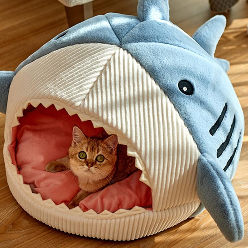 Cute Shark-shaped Cat House Dog Beds